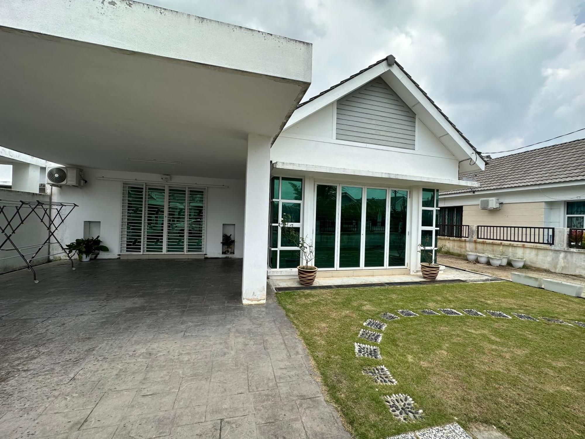 Aswadhuda Homestay Seri Iskandar Exteriér fotografie